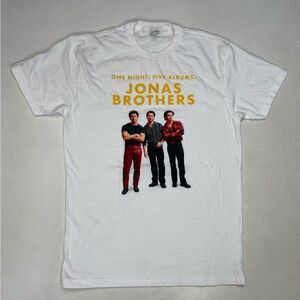 Jonas Brothers One Night Five Album Graphic T-shirt Women Small Short Sleeve
